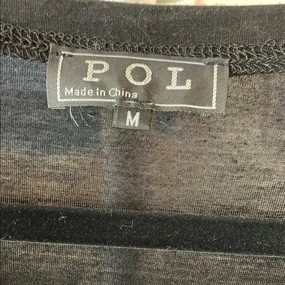 POL Black Graphic Cap Sleeve Top with Zipper Hem NWOT - Picture 2 of 4